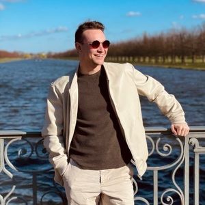 Meet your Posher, Cameron